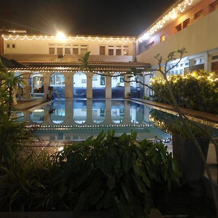 Ranveli Beach Resort Dehiwala-Mount Lavinia Eksteriør billede