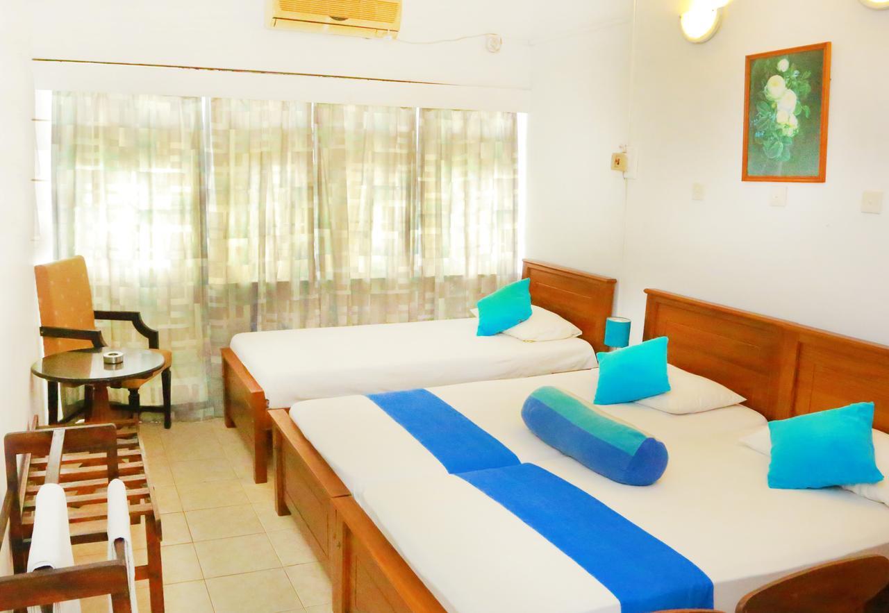 Ranveli Beach Resort Dehiwala-Mount Lavinia Eksteriør billede