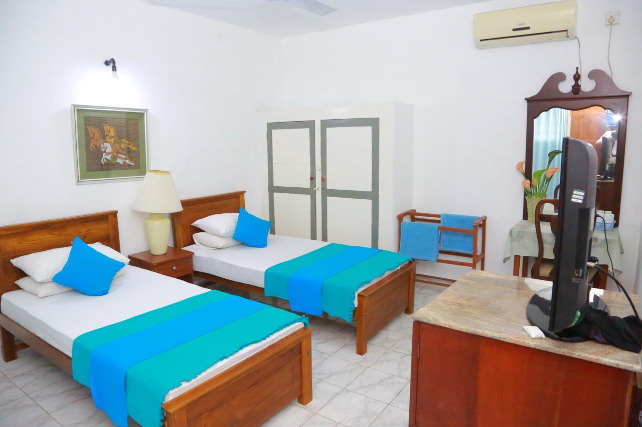 Ranveli Beach Resort Dehiwala-Mount Lavinia Eksteriør billede
