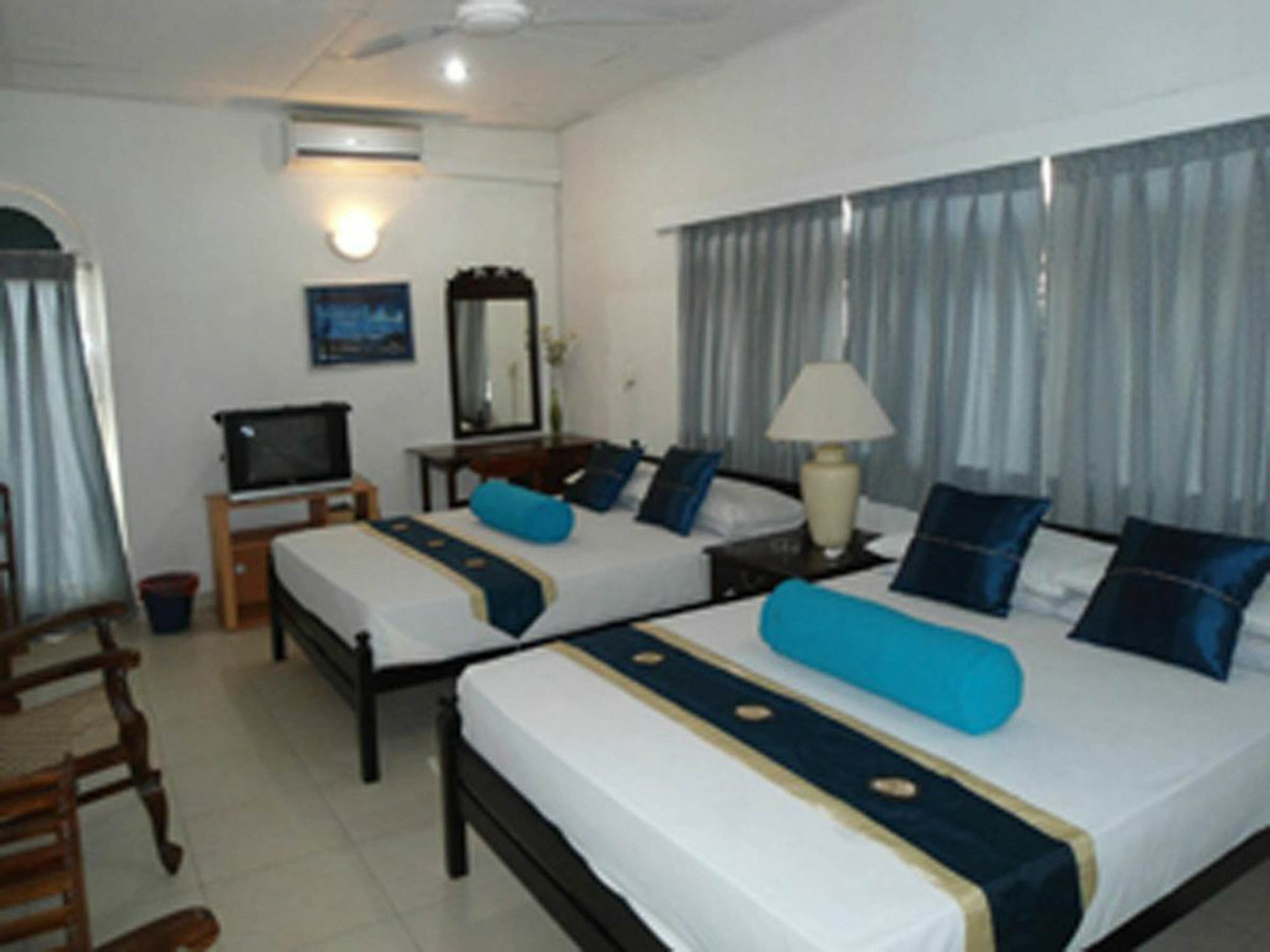 Ranveli Beach Resort Dehiwala-Mount Lavinia Eksteriør billede
