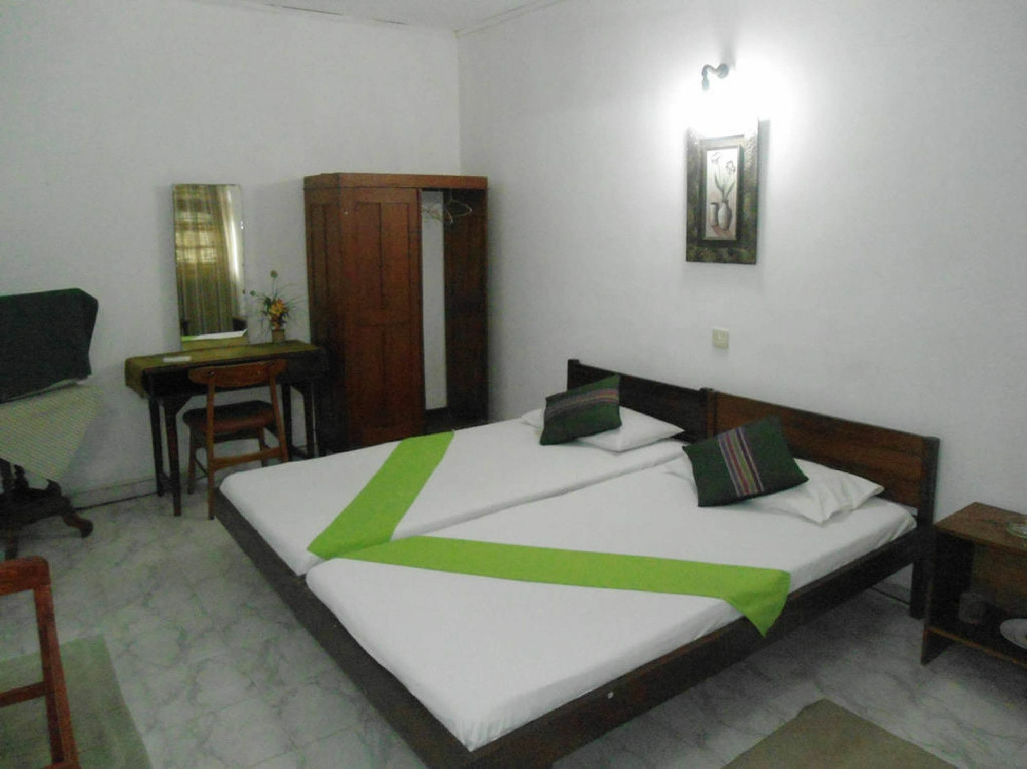 Ranveli Beach Resort Dehiwala-Mount Lavinia Eksteriør billede
