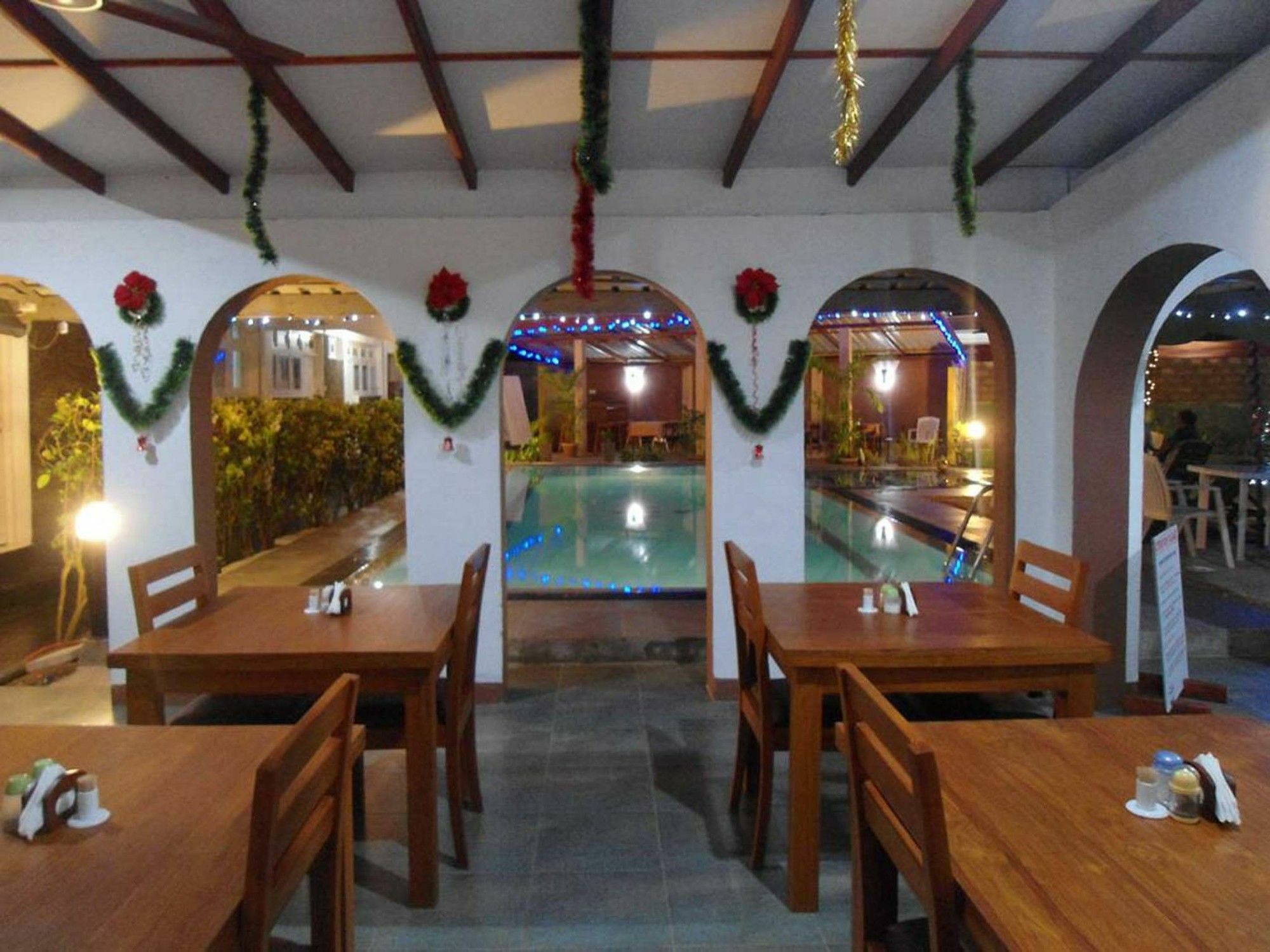 Ranveli Beach Resort Dehiwala-Mount Lavinia Eksteriør billede
