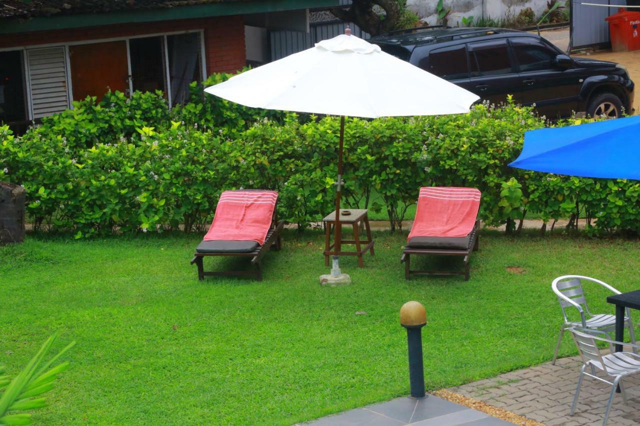 Ranveli Beach Resort Dehiwala-Mount Lavinia Eksteriør billede