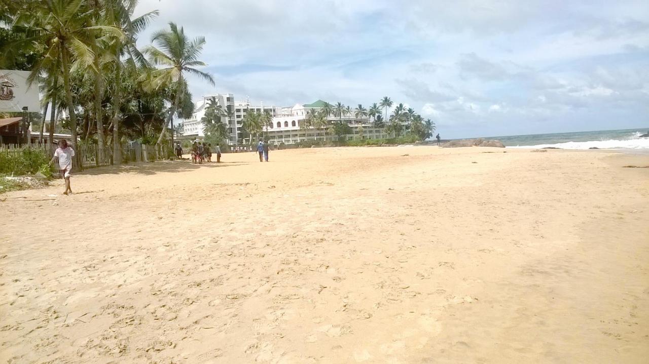 Ranveli Beach Resort Dehiwala-Mount Lavinia Eksteriør billede